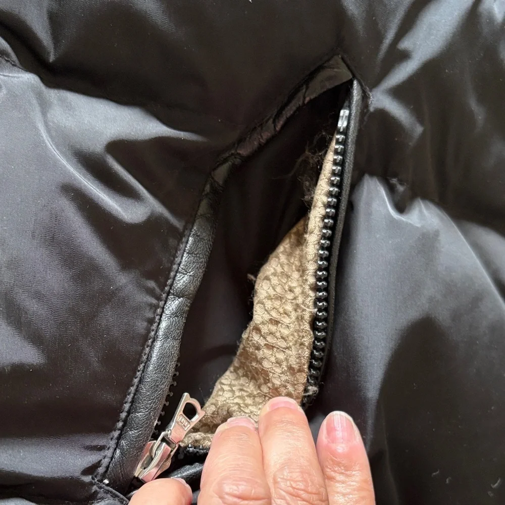 RARE EUC Black Puffer Faux Fur Collar Leather Pocket Trim/Shoulder by COACH